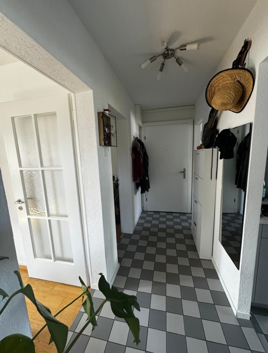 Chambre dans un appartement partagé