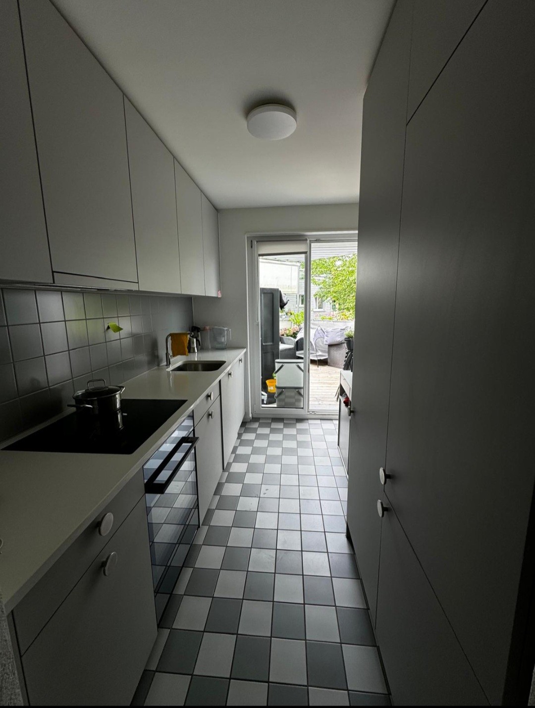 Chambre dans un appartement partagé