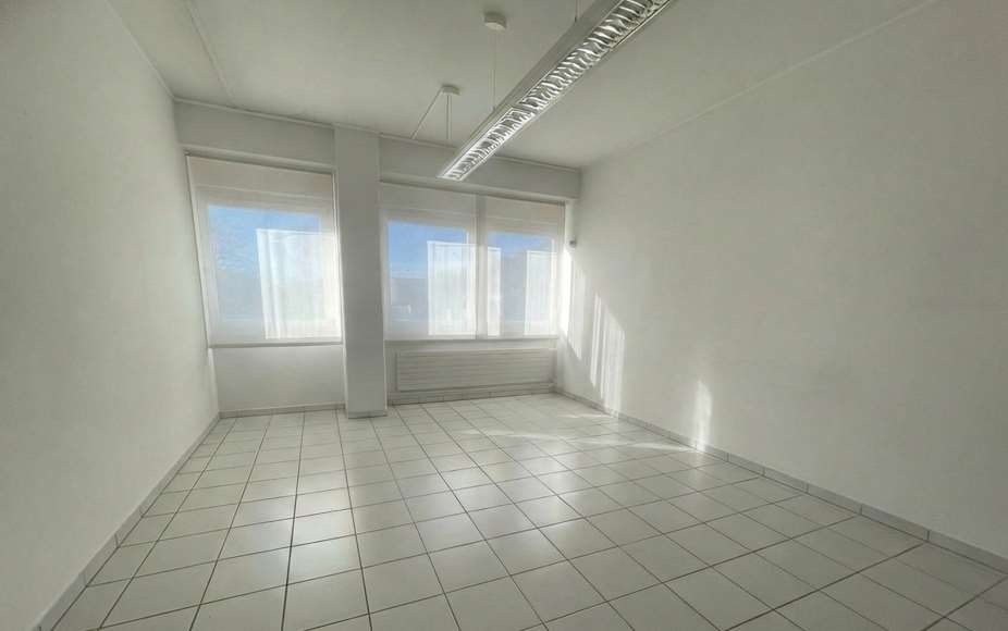 Office, photo 1 of 7