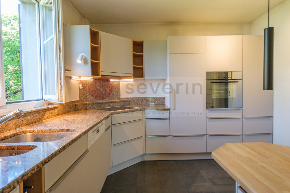 8 ½ rooms villa