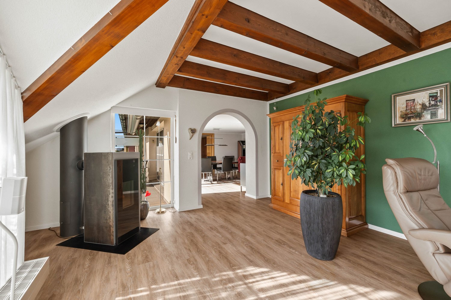 5 rooms apartment, photo 2 of 10