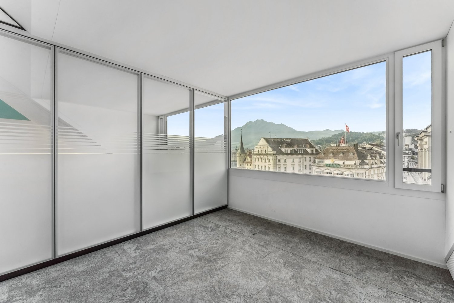 319m² office, photo 10 of 10