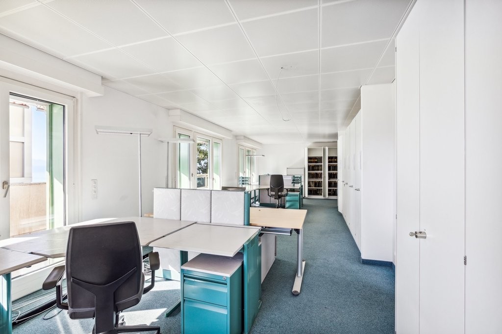 318m² office, photo 6 of 10