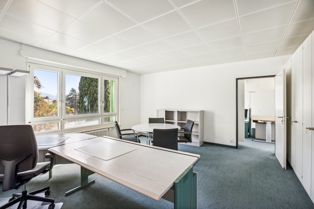 318m² office, photo 7 of 10