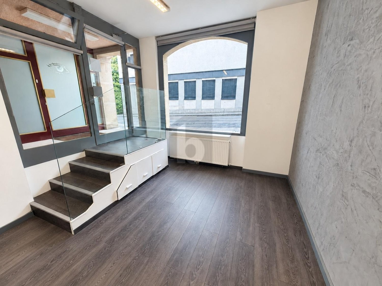 15m² office