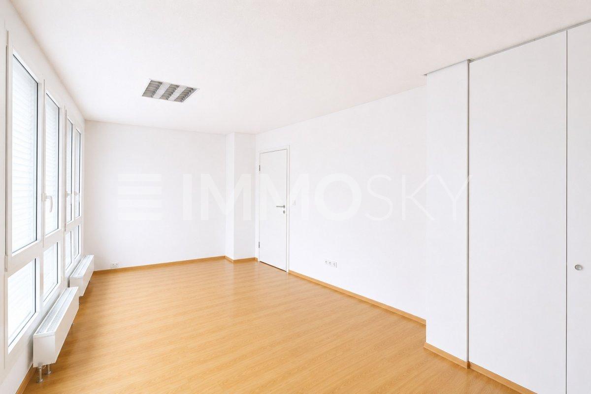 125m² office, photo 4 of 7
