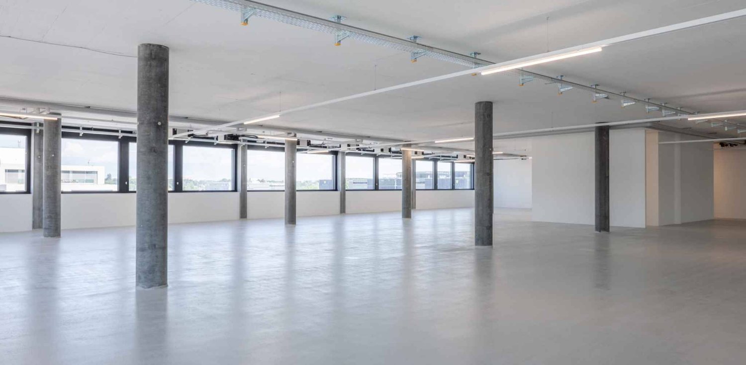 630m² commercial, photo 1 of 7