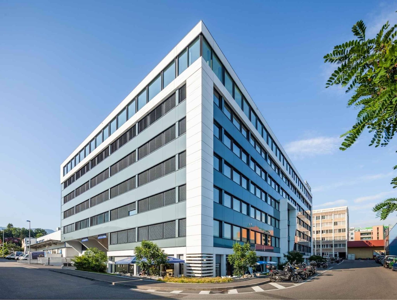 630m² commercial, photo 3 of 7