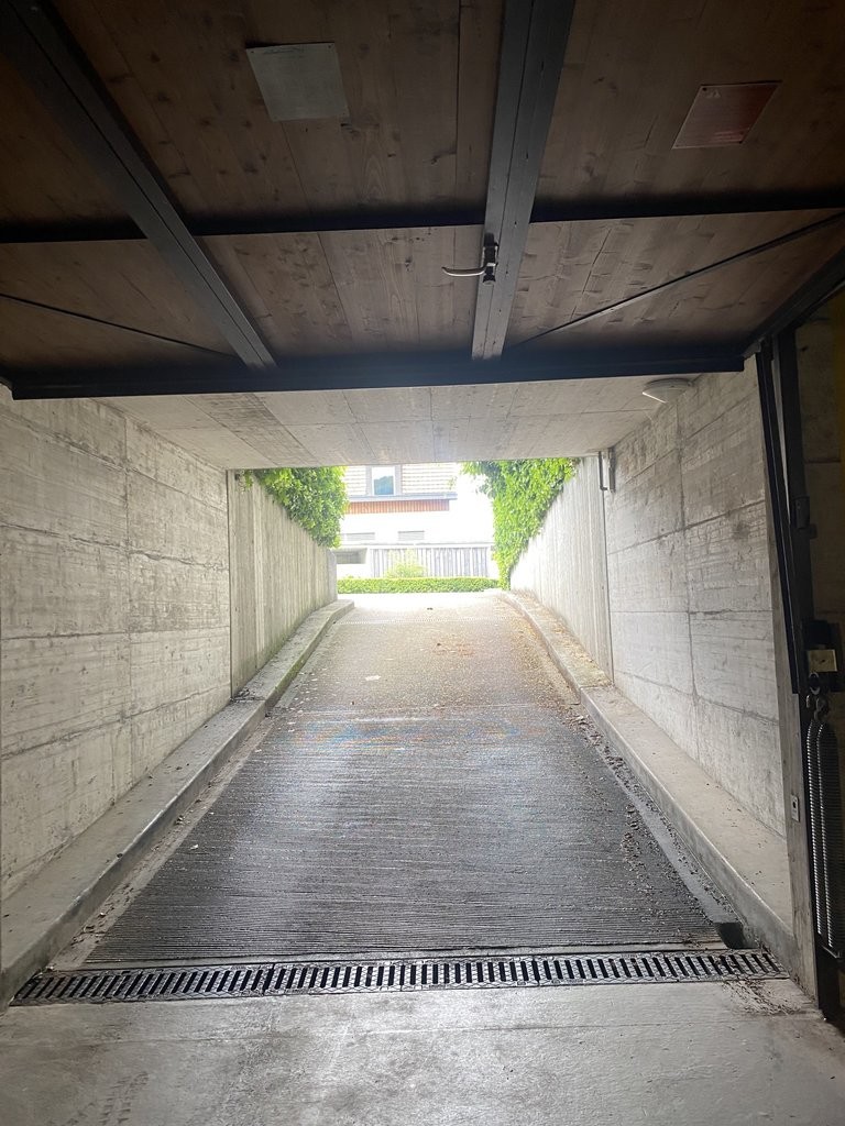 Underground slot, photo 2 of 4