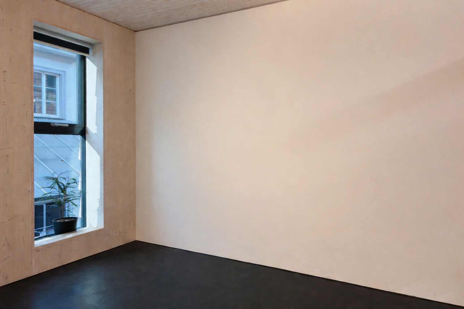 32m² office
