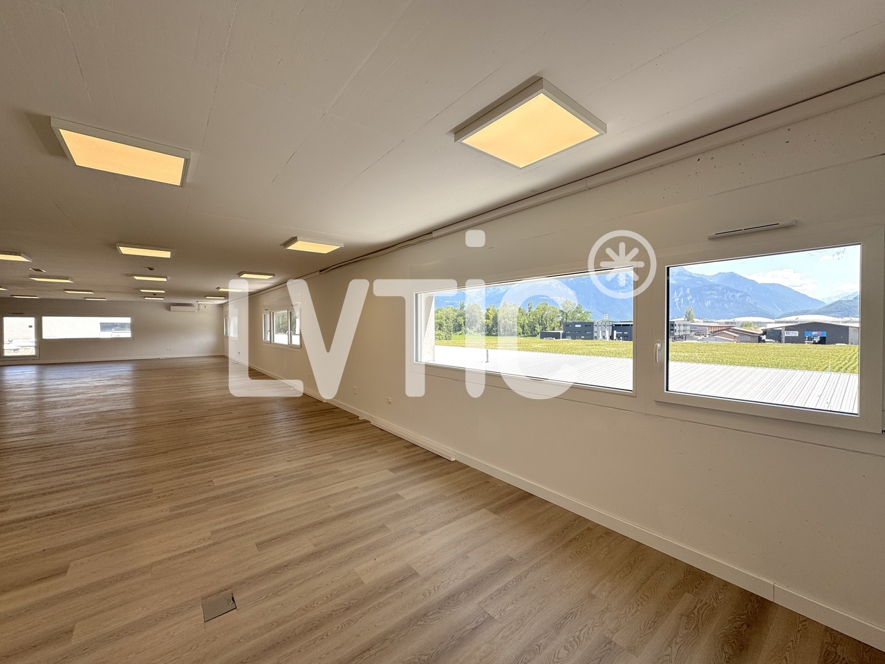 410m² office, photo 6 of 8