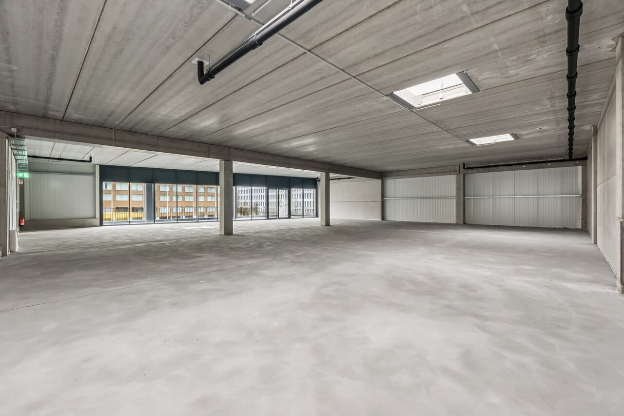425m² commercial, photo 4 of 10