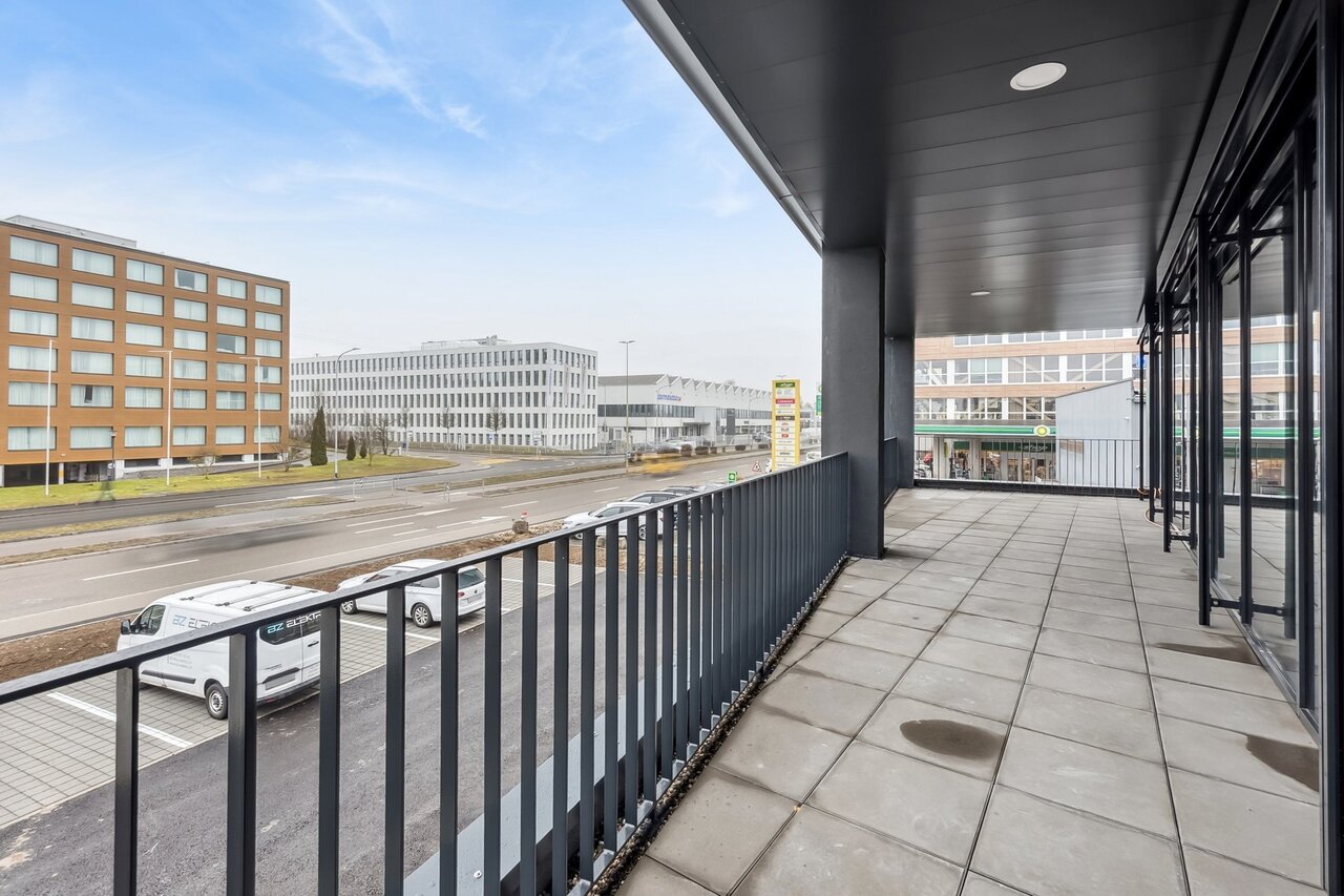 425m² commercial, photo 3 of 10