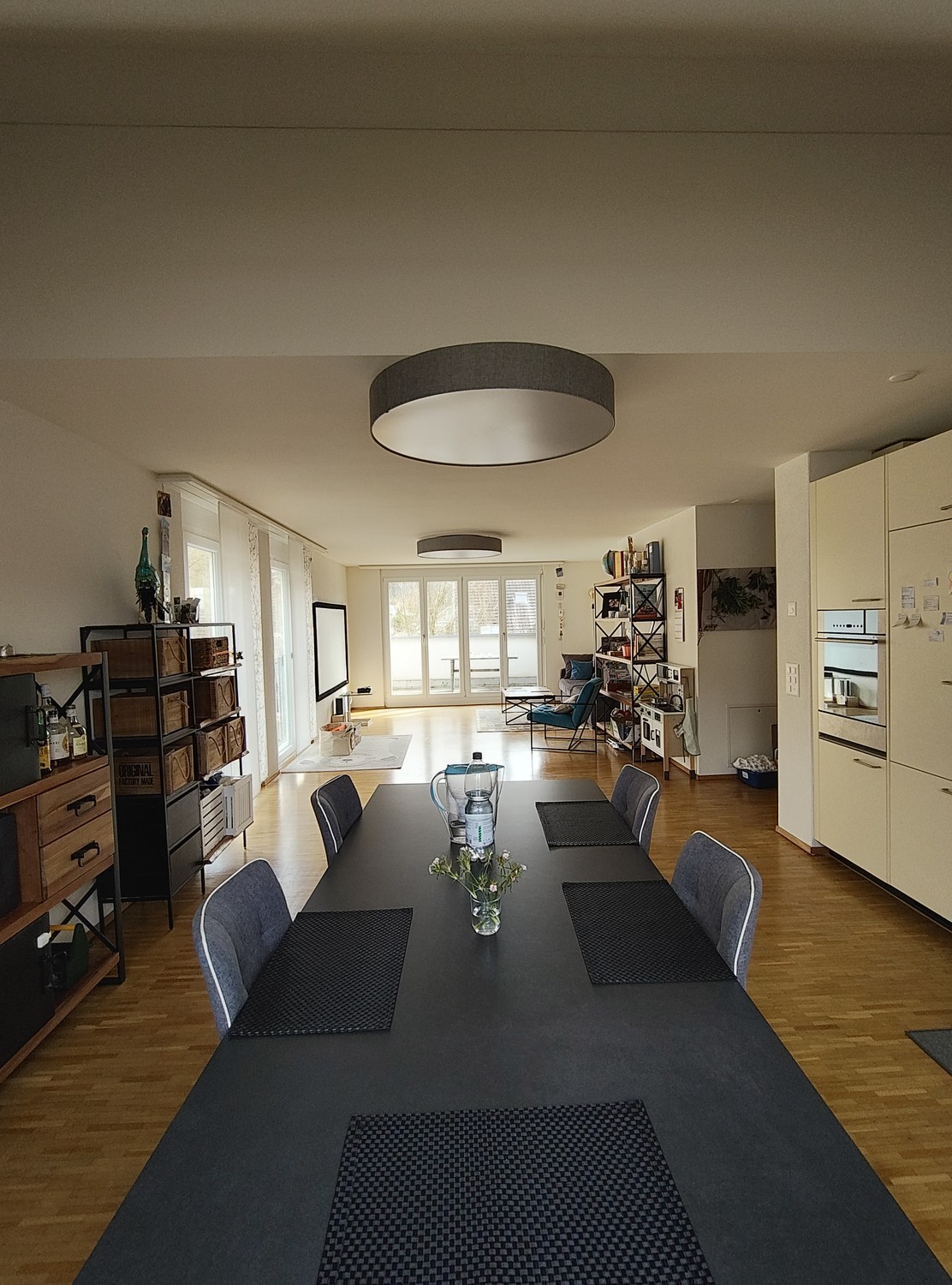 5 rooms apartment