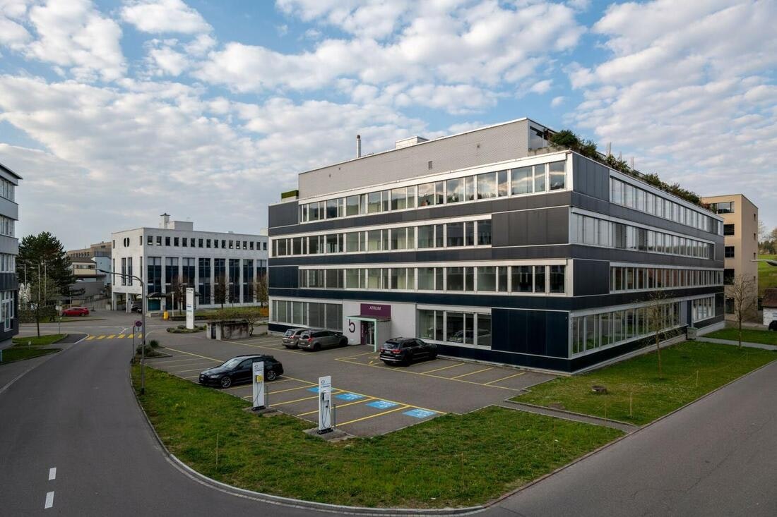 118m² office, photo 2 of 3