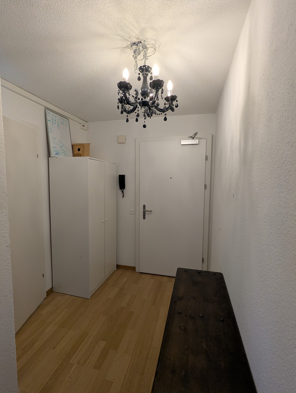 Recherche de repreneur pour un bel appartement de 2 1/2 pièces au dernier étage à partir du 01.01.2027.