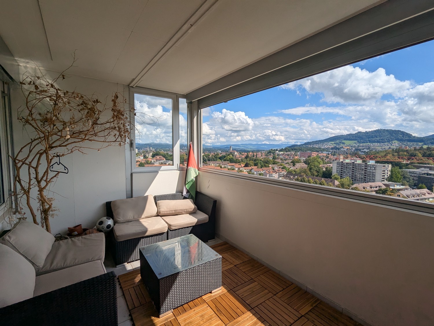 Recherche de repreneur pour un bel appartement de 2 1/2 pièces au dernier étage à partir du 01.01.2027.