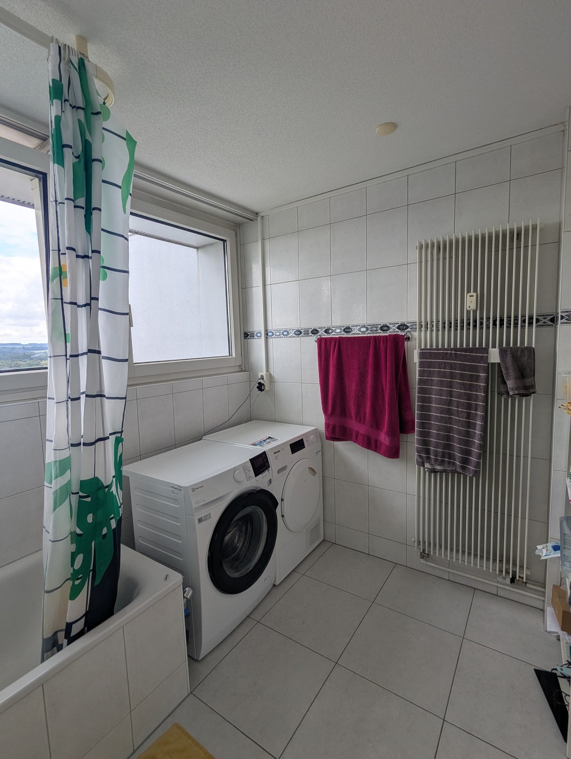Recherche de repreneur pour un bel appartement de 2 1/2 pièces au dernier étage à partir du 01.01.2027.