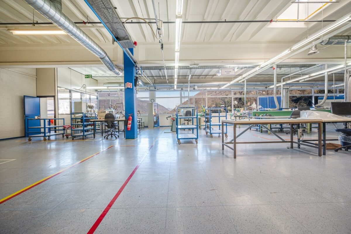 2000m² commercial, photo 4 of 10