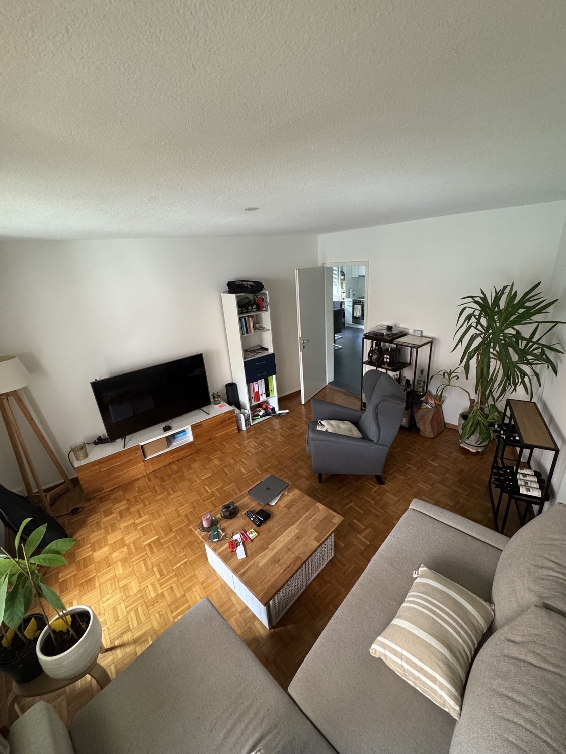 3 rooms furnished flat, photo 2 of 6