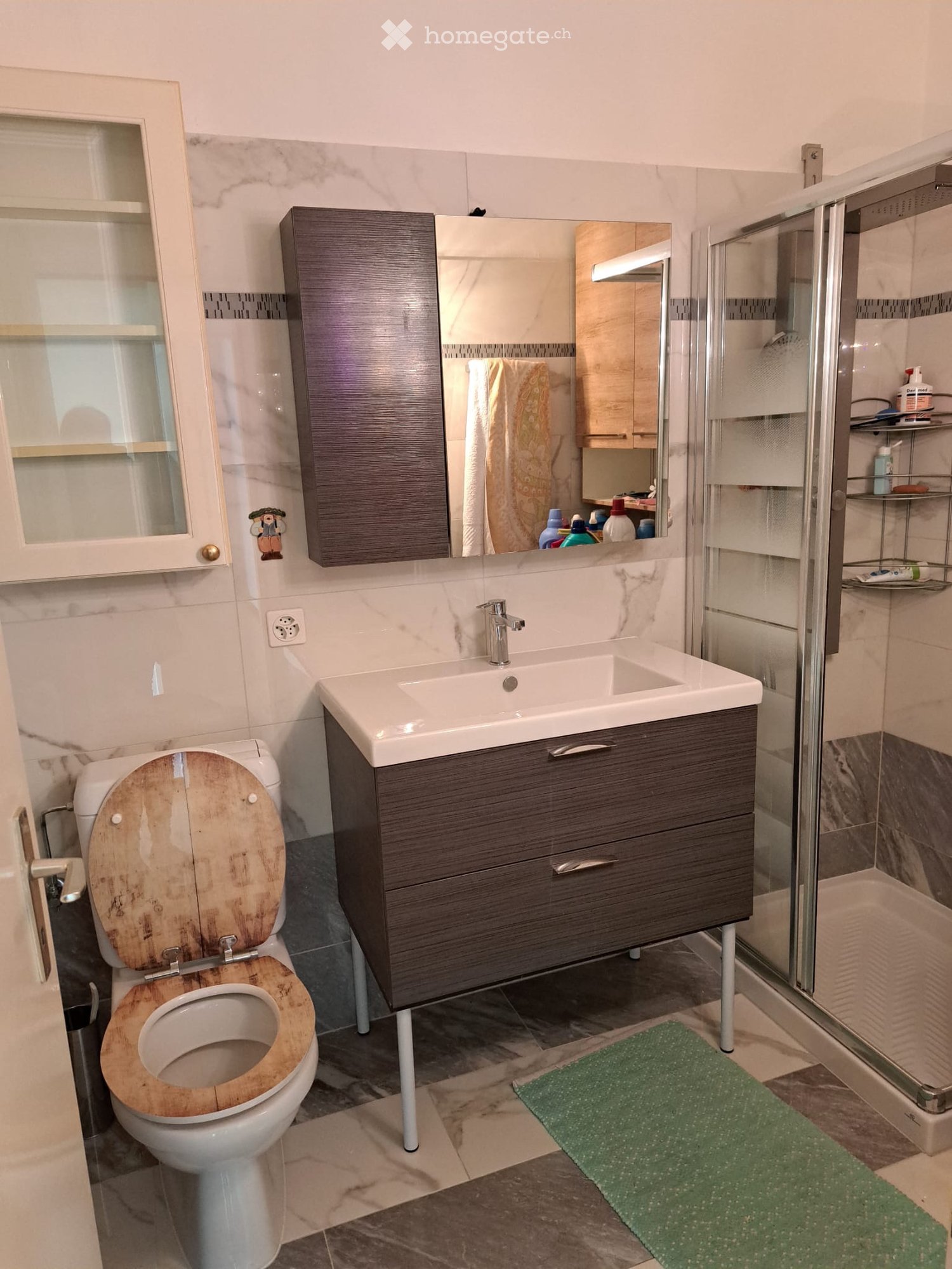 5 rooms apartment