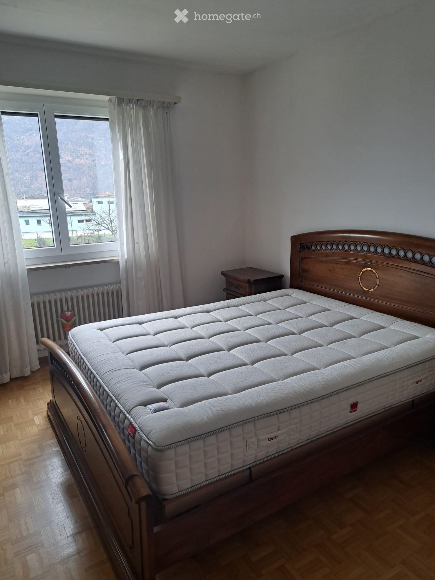 5 rooms apartment