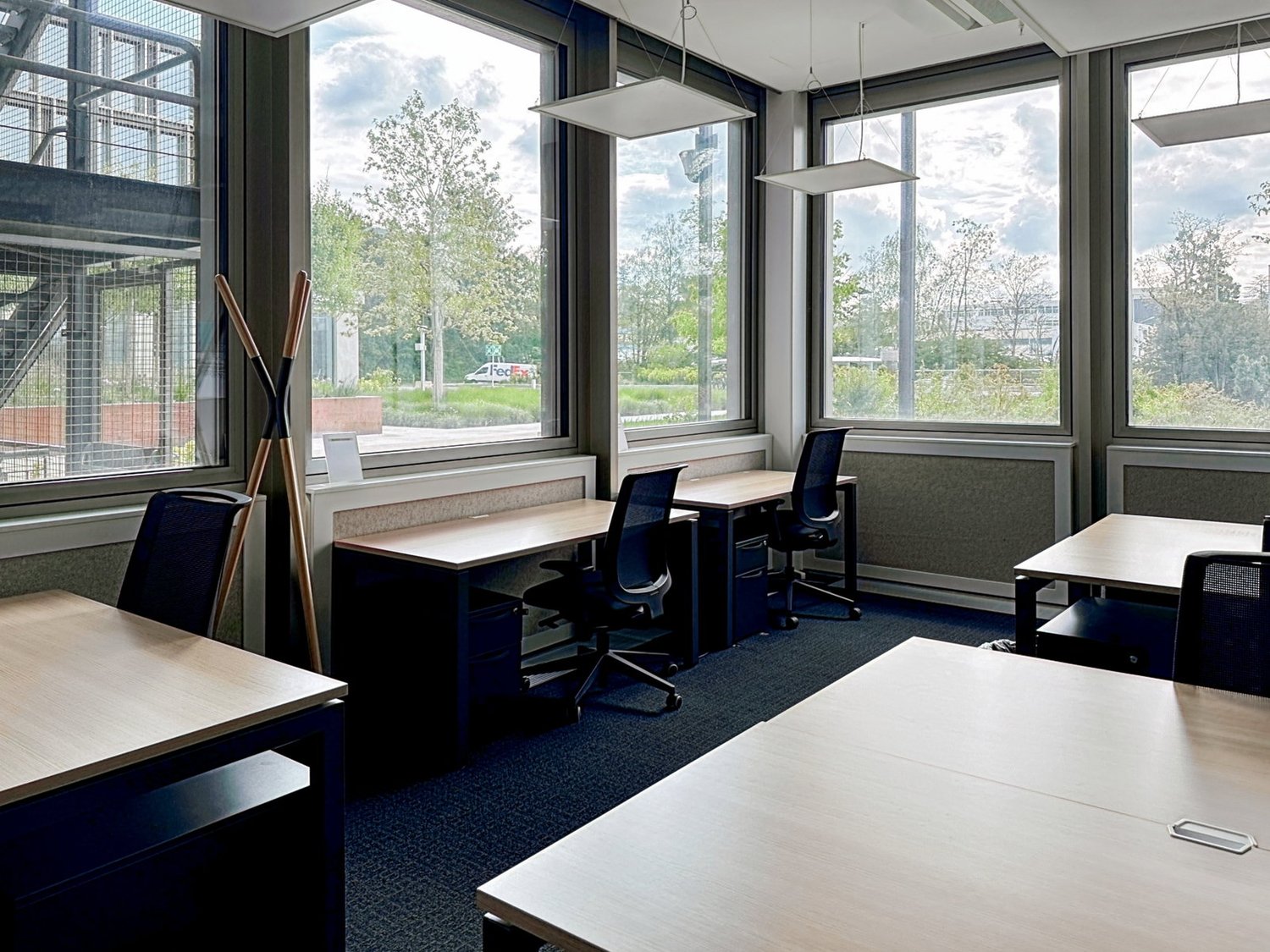 Office, photo 7 of 10