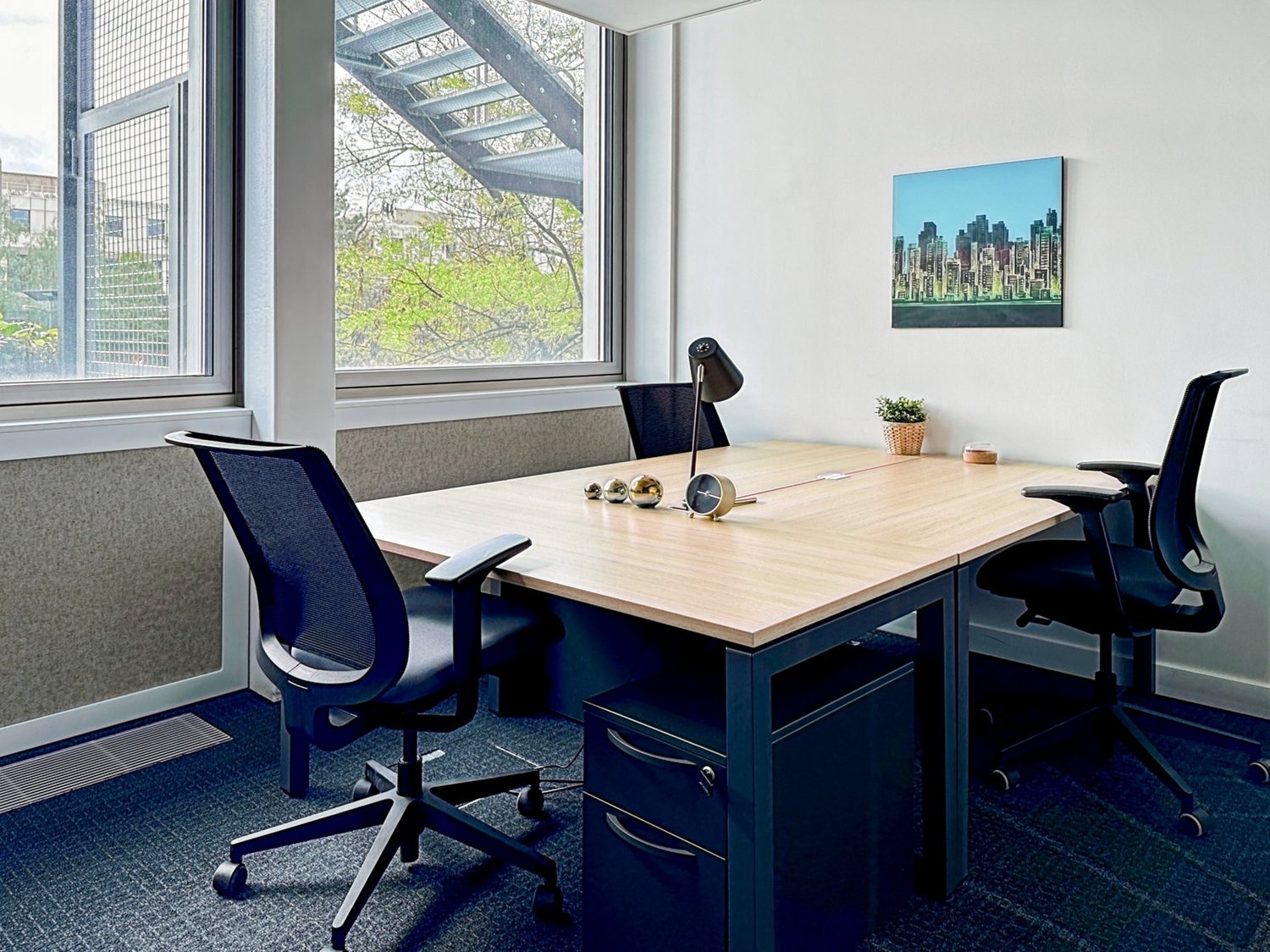 Office, photo 3 of 10
