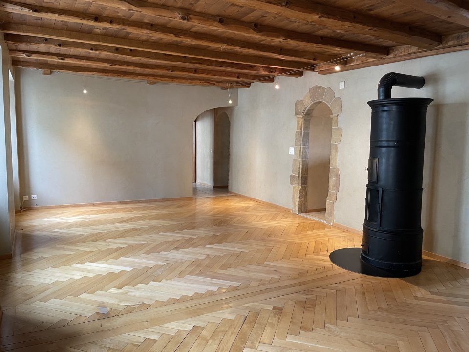 5 rooms apartment, photo 1 of 6