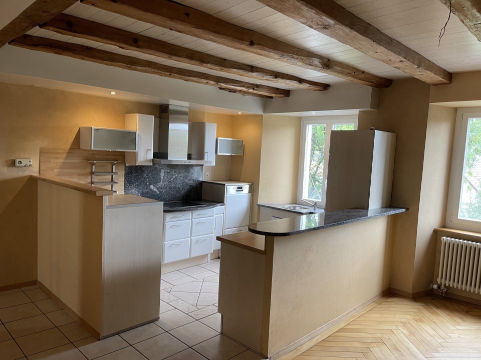 5 rooms apartment, photo 2 of 6