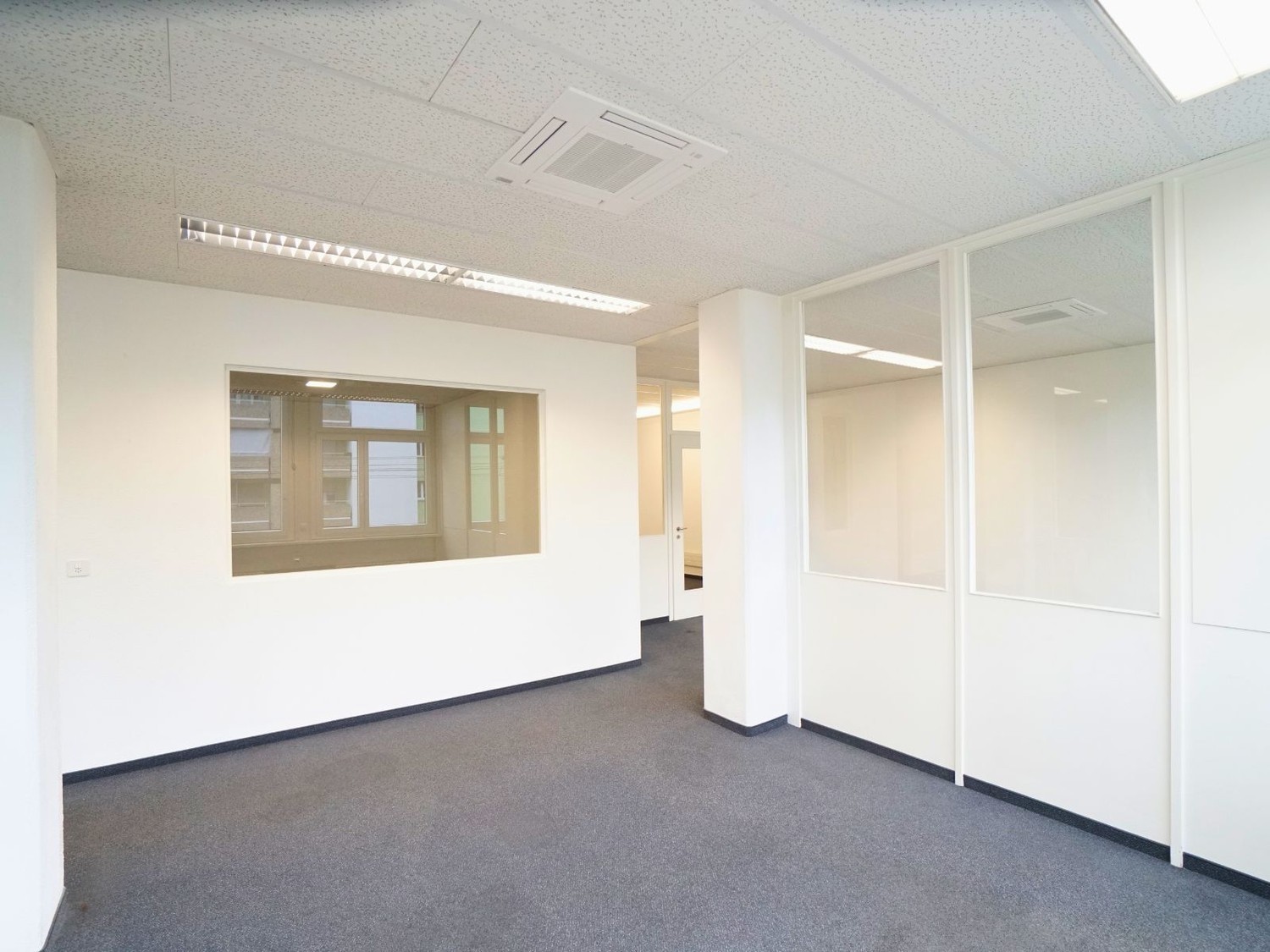 290m² office, photo 6 of 10