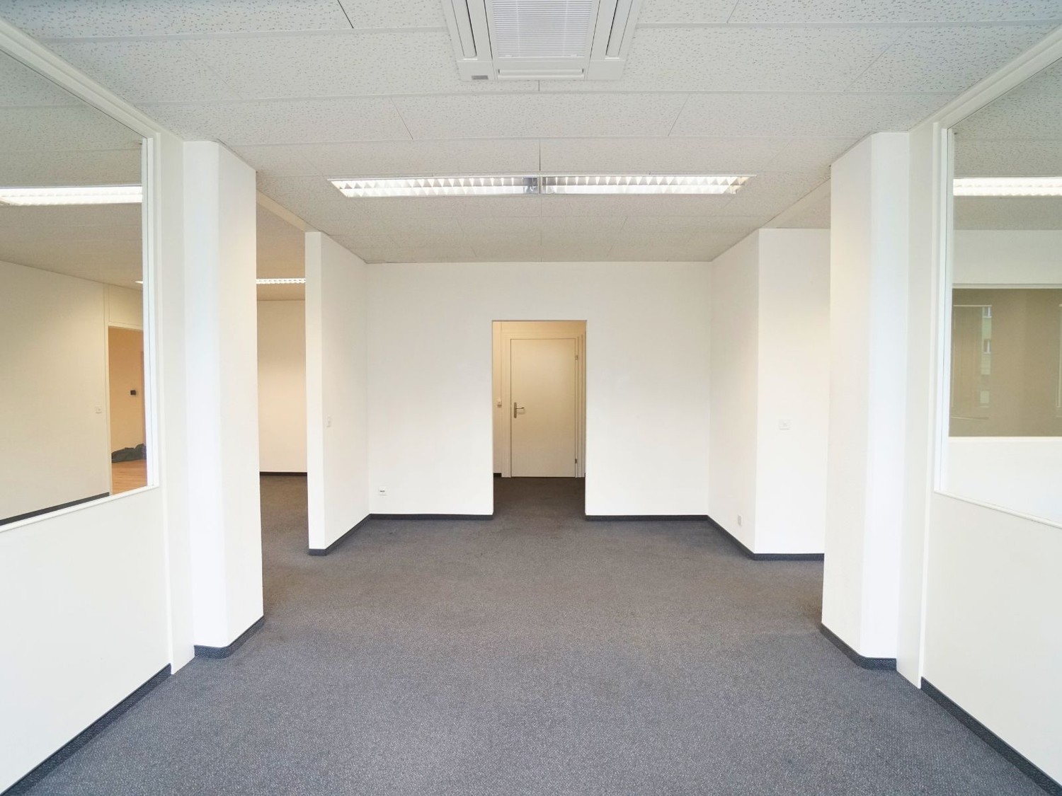 290m² office, photo 8 of 10