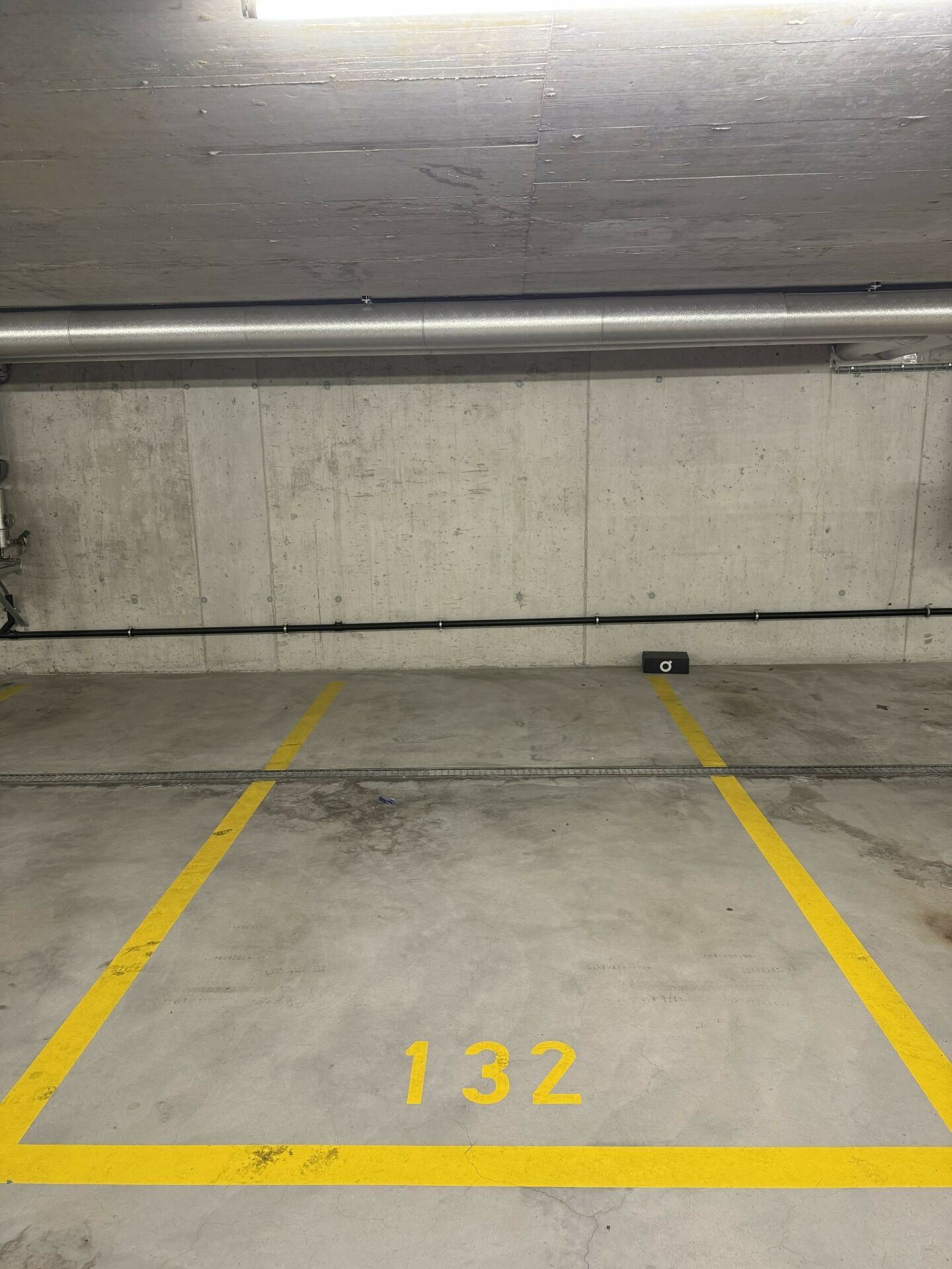 Open slot, photo 1 of 2