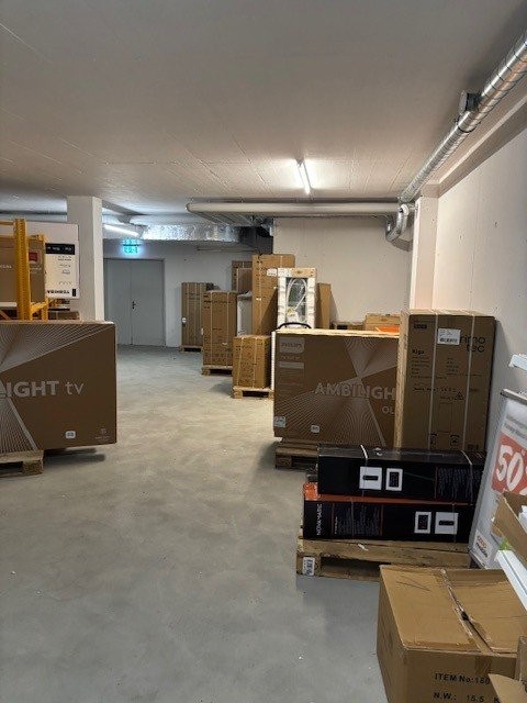 Storage room, photo 4 of 8