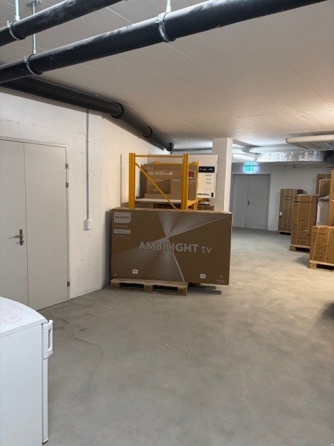 Storage room, photo 3 of 8