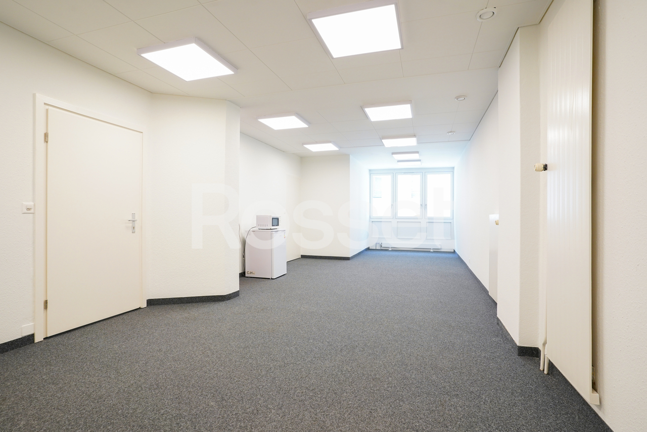 Office, photo 4 of 7