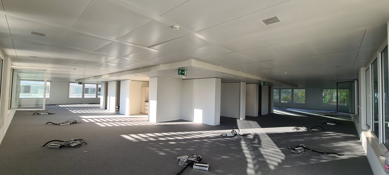 496m² office, photo 2 of 7