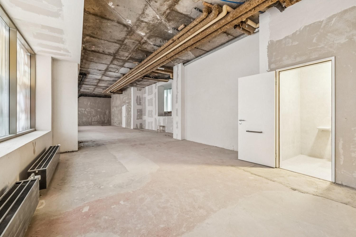 256m² restaurant, photo 3 of 10