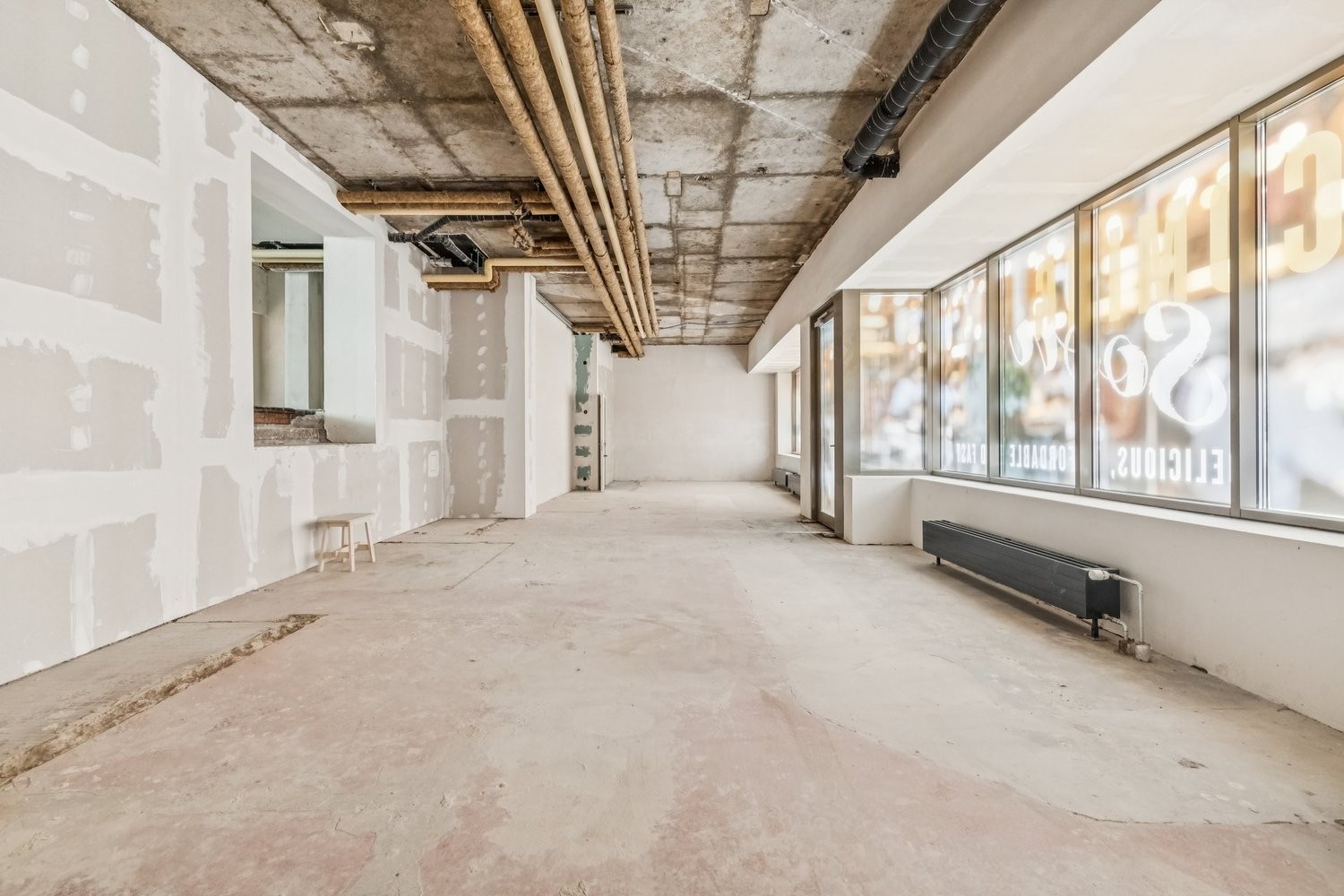 256m² restaurant, photo 2 of 10