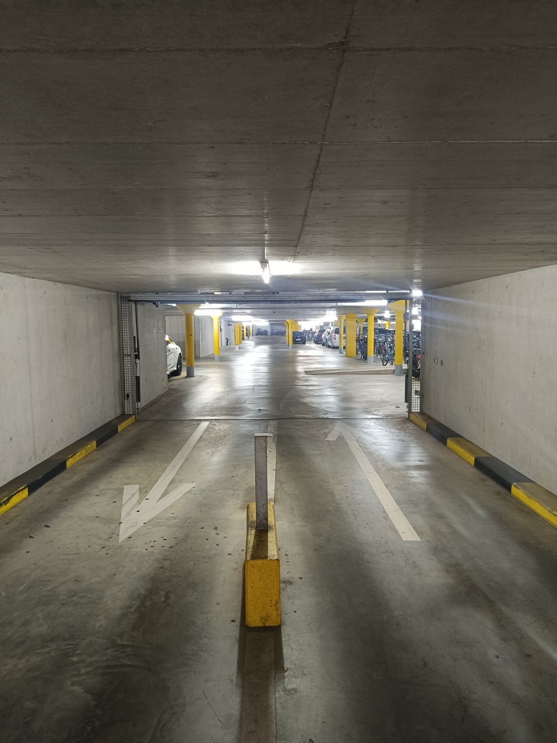 Underground slot, photo 1 of 4