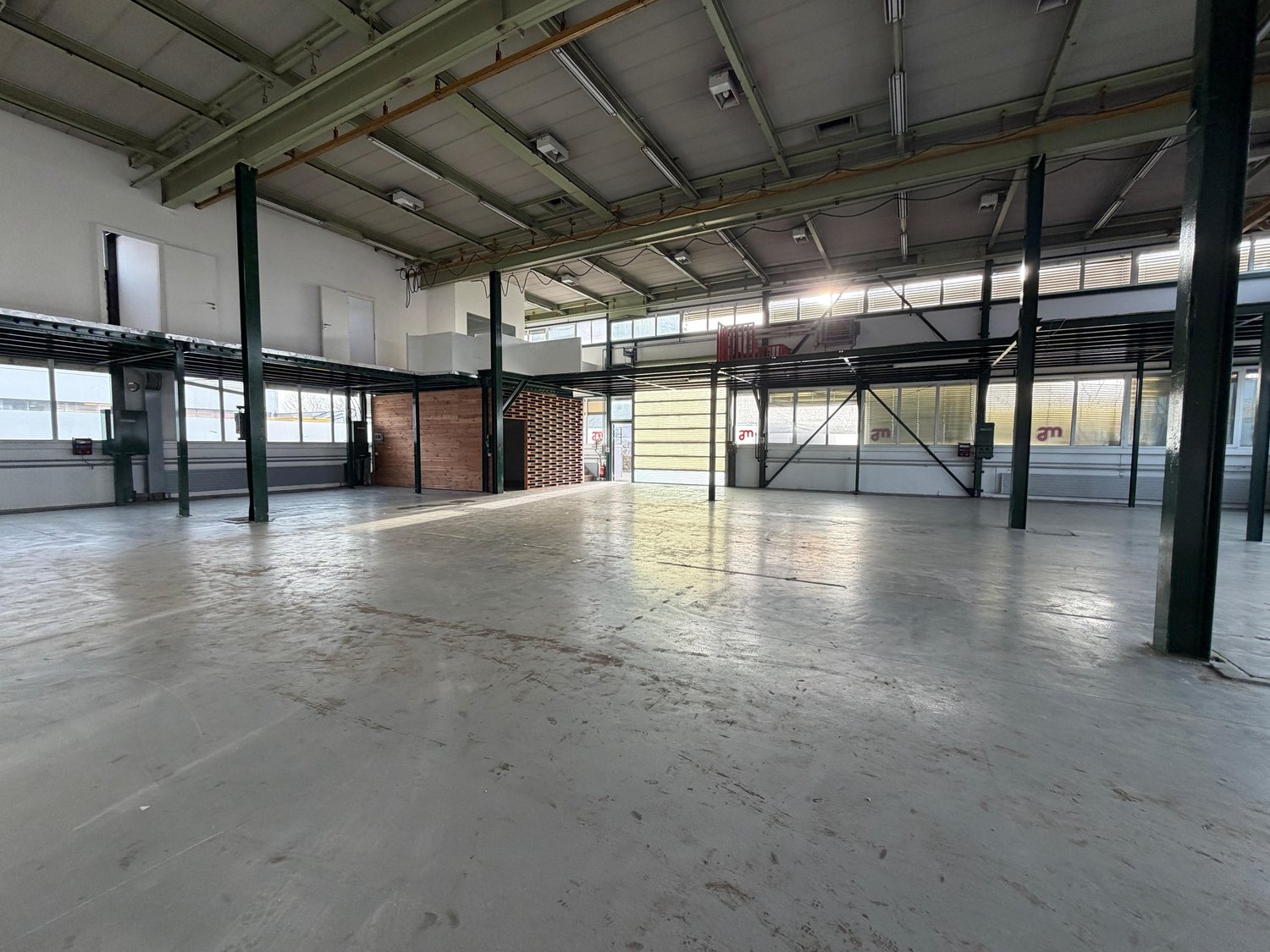 517m² commercial, photo 3 of 8