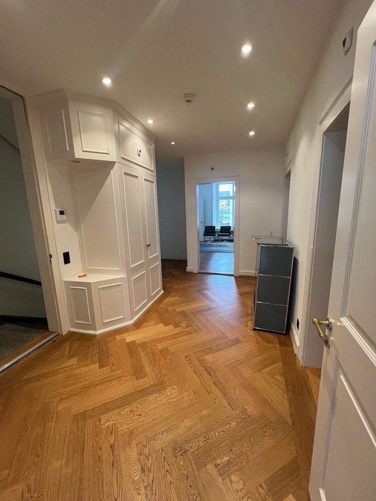 135m² office, photo 2 of 10