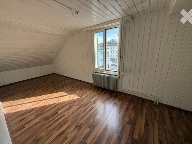 1 room single room, photo 1 of 5