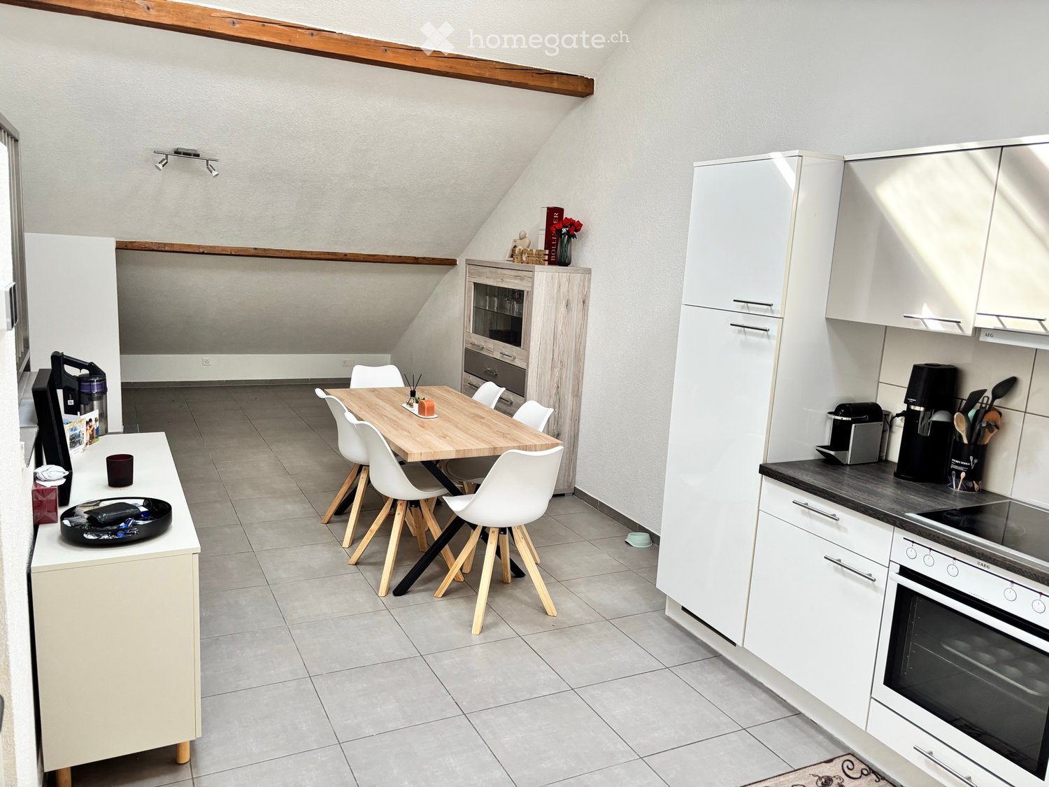 4 rooms apartment, photo 2 of 5