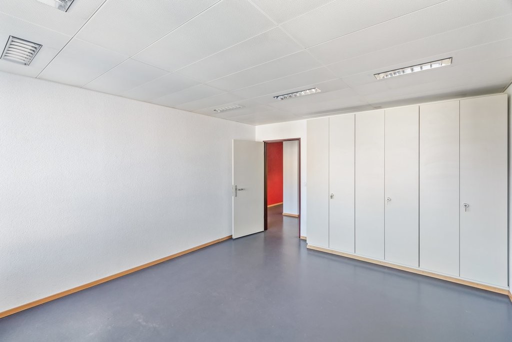 93m² office, photo 3 of 7