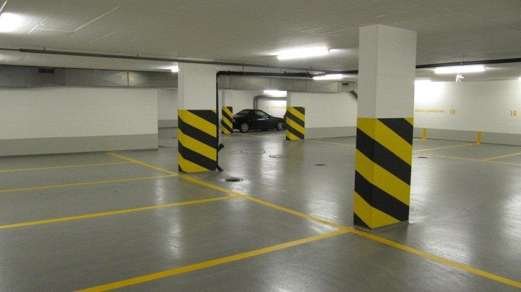 Underground slot