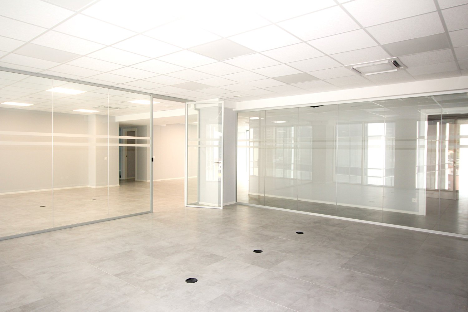 Office, photo 2 of 8