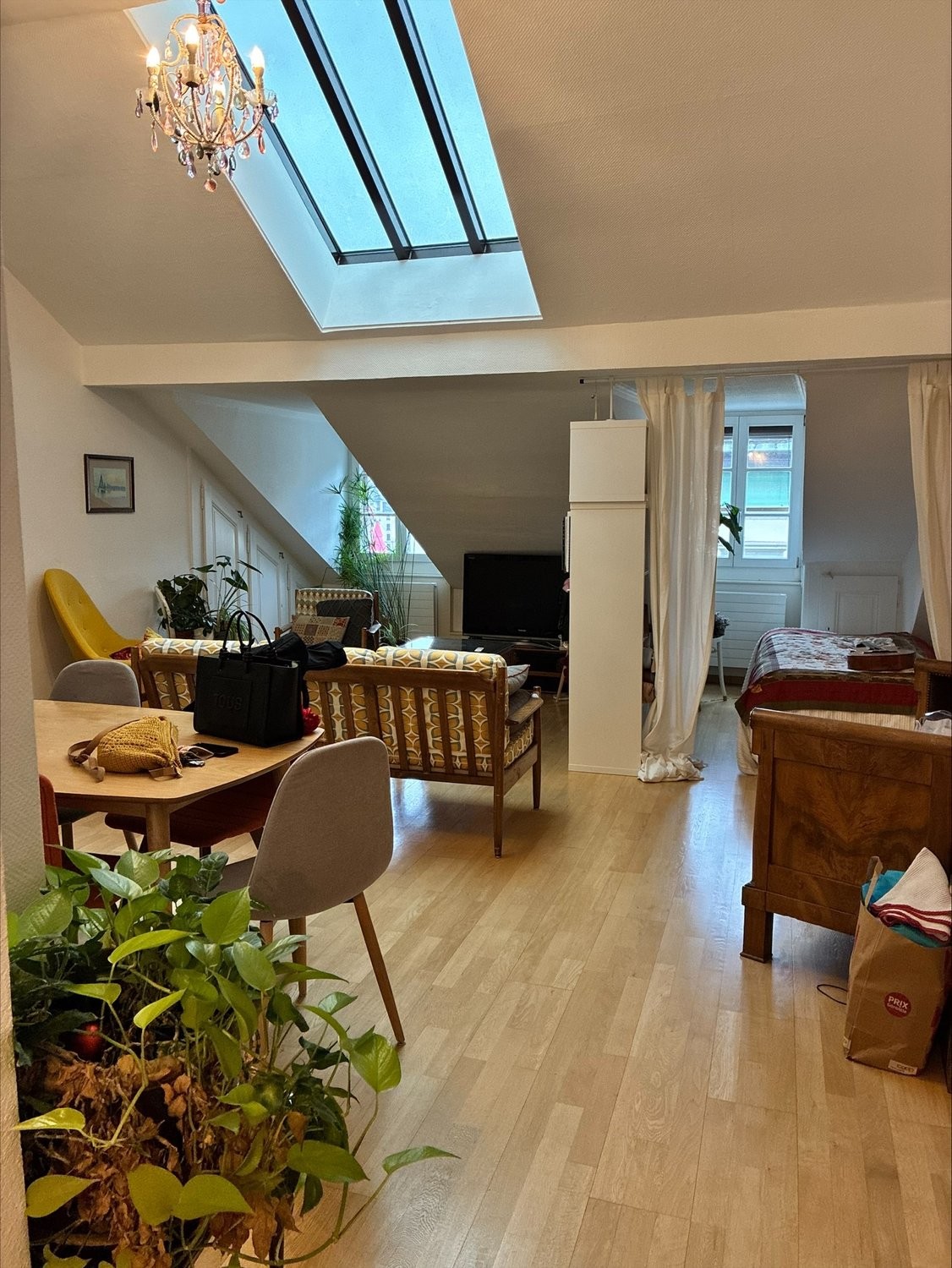 4 rooms apartment, photo 2 of 8