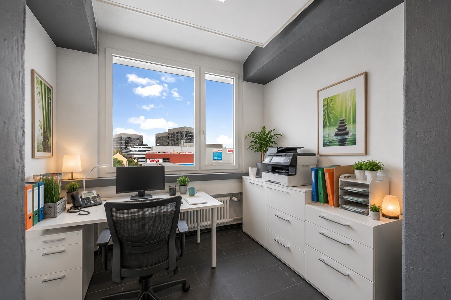 350m² office
