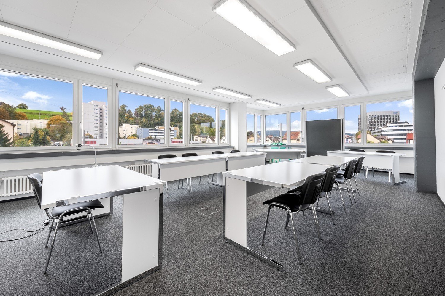 350m² office